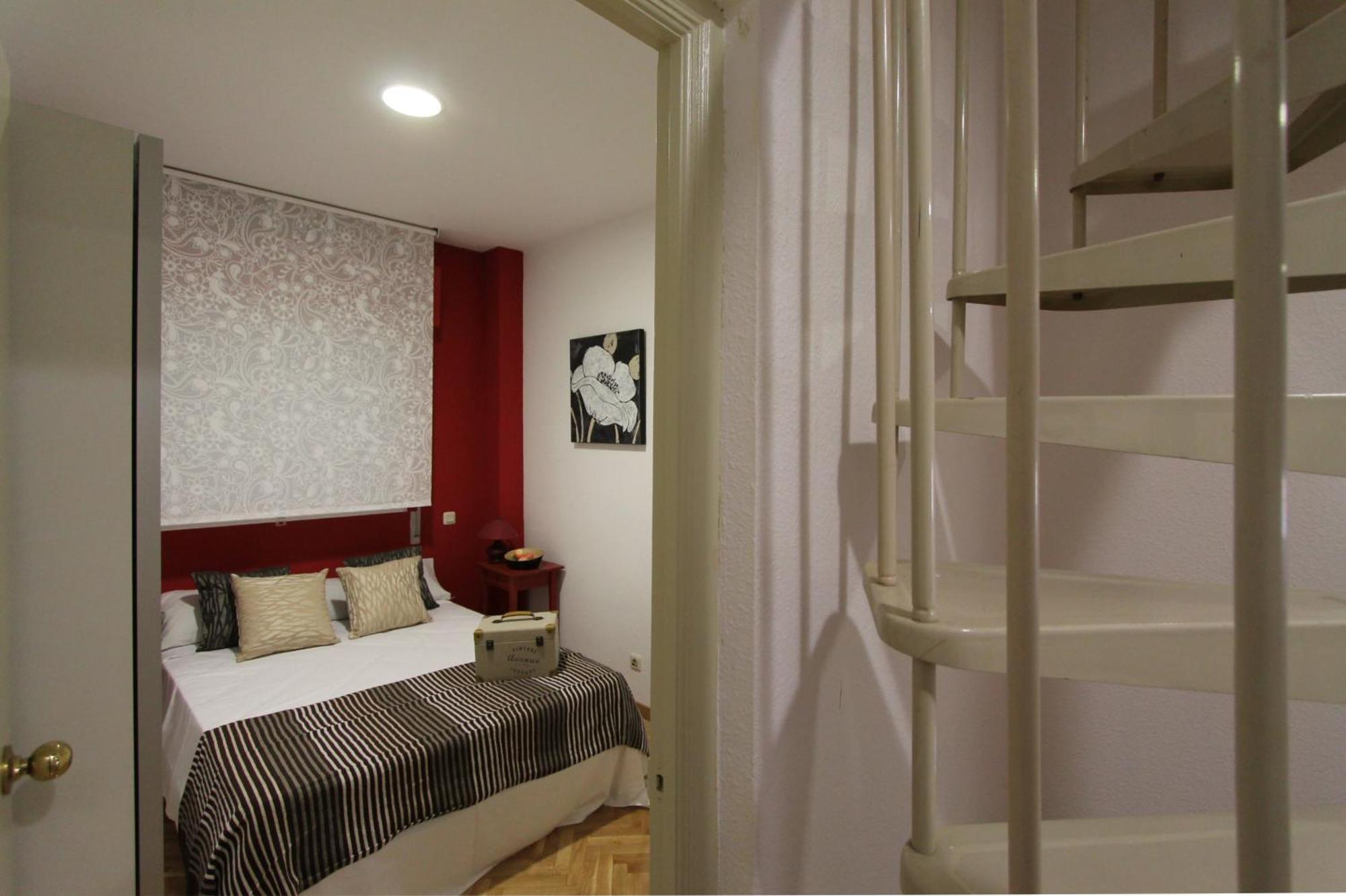 Apartamentos Goyescas Deco Madrid Værelse billede