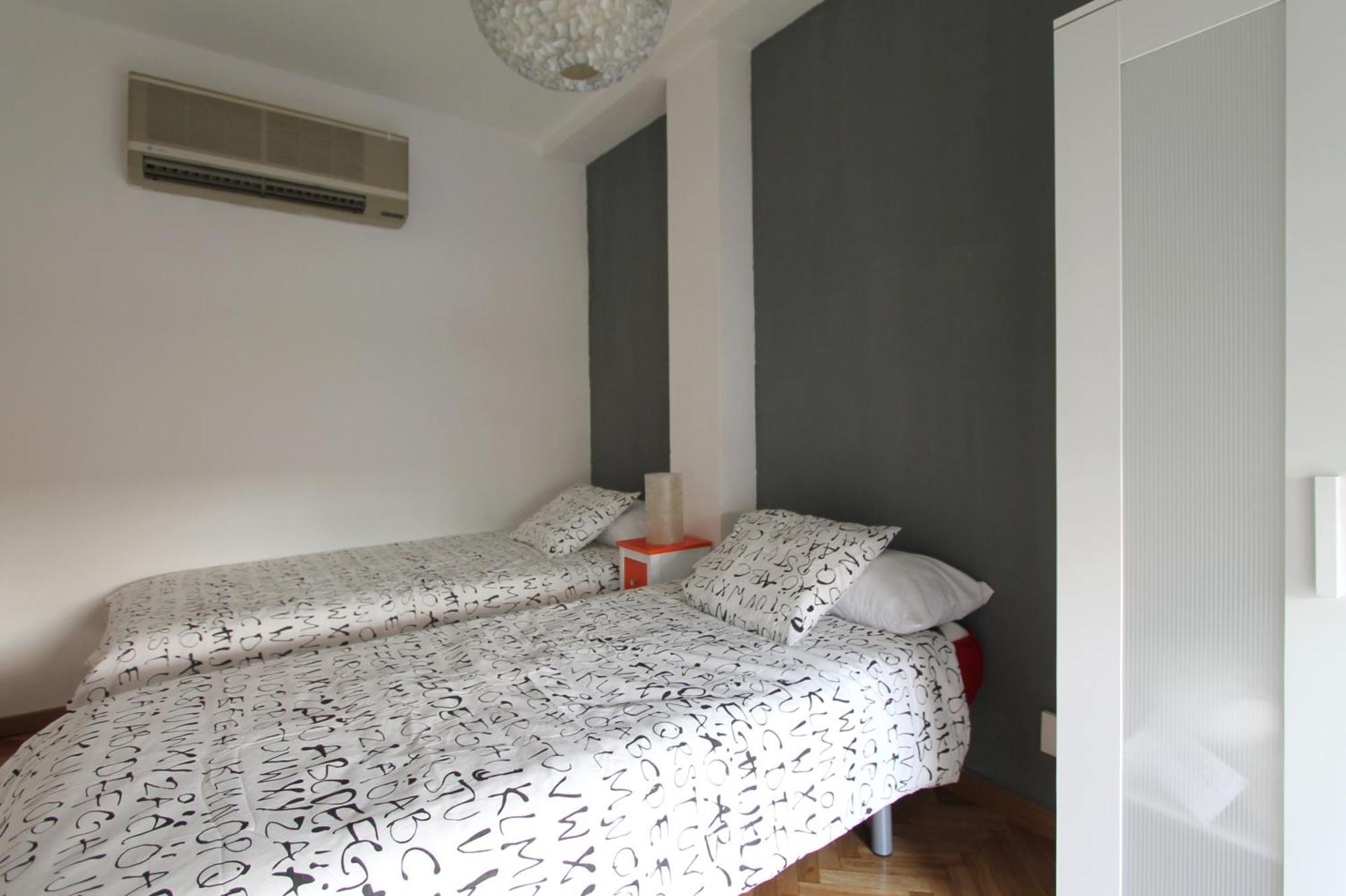Apartamentos Goyescas Deco Madrid Værelse billede