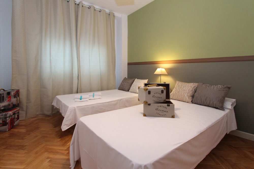 Apartamentos Goyescas Deco Madrid Eksteriør billede